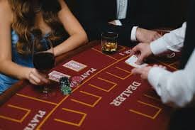 Tata letak Multi-Bet dengan lima permainan yang ditampilkan secara bersamaan Multi-Bet layout with five games